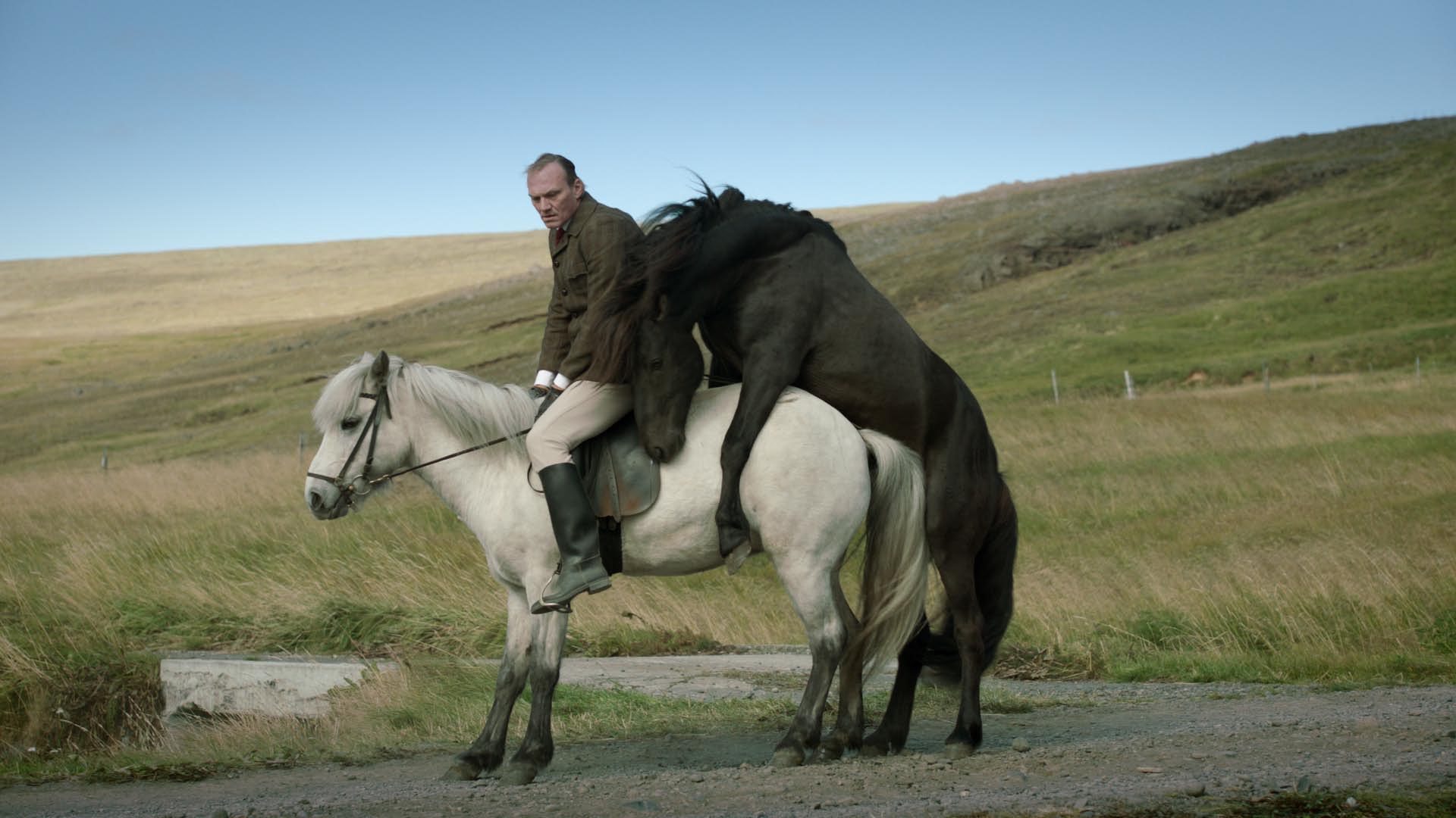 Of_Horses_and_Men_