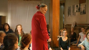 Maria-Fux-in-una-scena-film-Dancing-with-Maria-201918